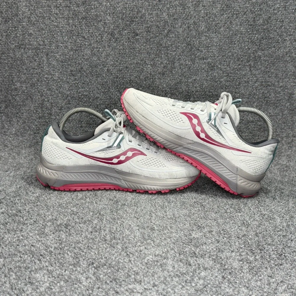 Saucony Omni 21 Running Shoes Women's 7.5 Concrete Berry‎ Athletic Run Training